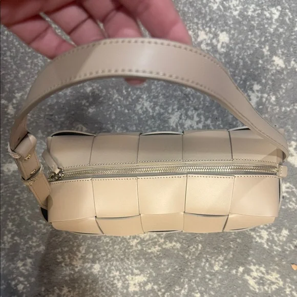 Isadora Genuine Leather Chic Beige Woven Shoulder Bag - Picture 2 of 5